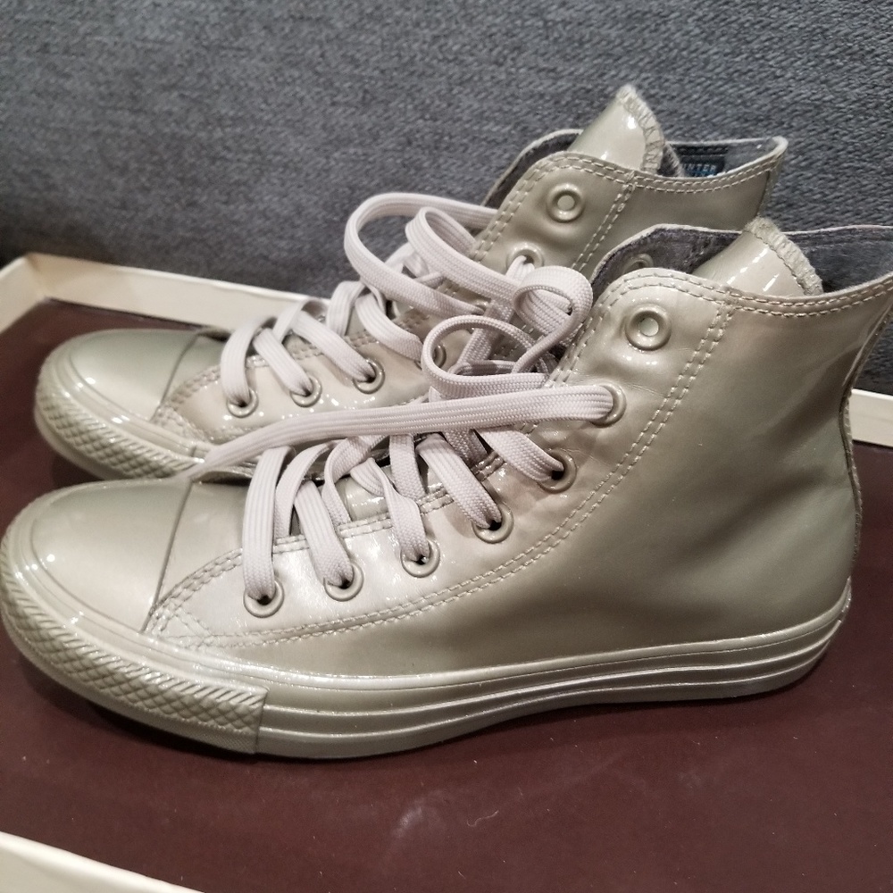 Gold waterproof converse